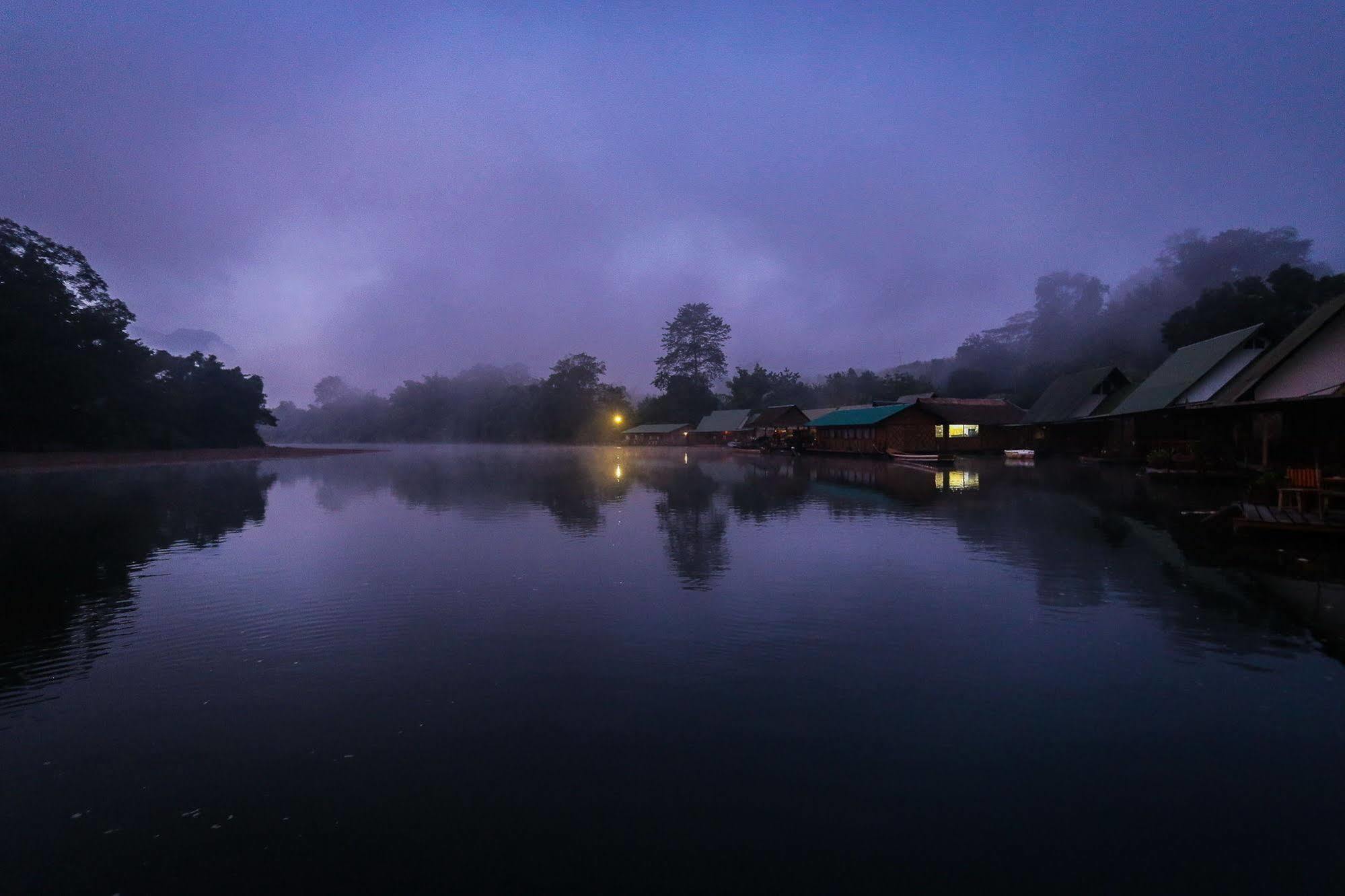 Saiyok Mantra Resort Ban Huai Maenam Noi Exteriör bild