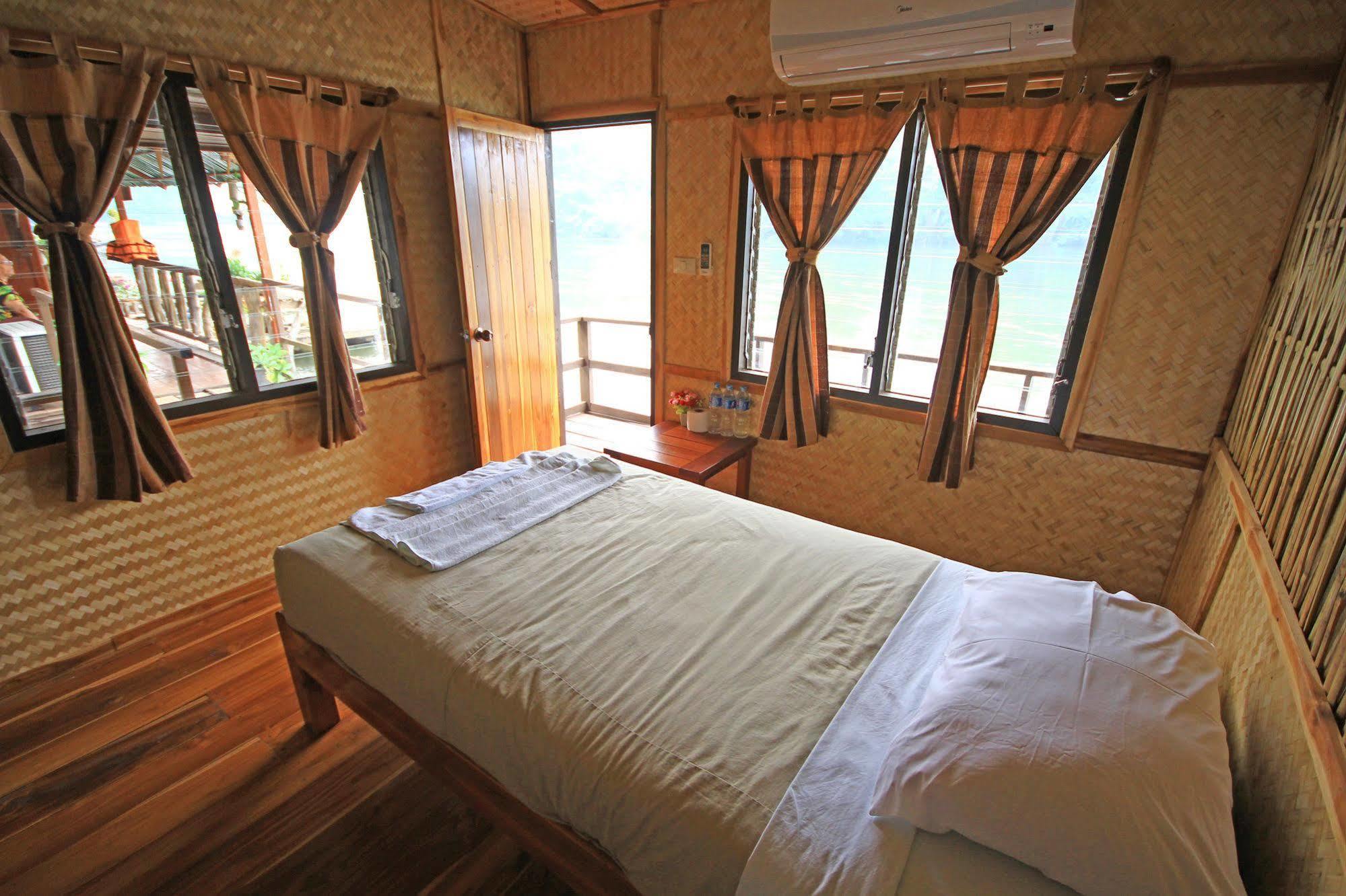 Saiyok Mantra Resort Ban Huai Maenam Noi Exteriör bild